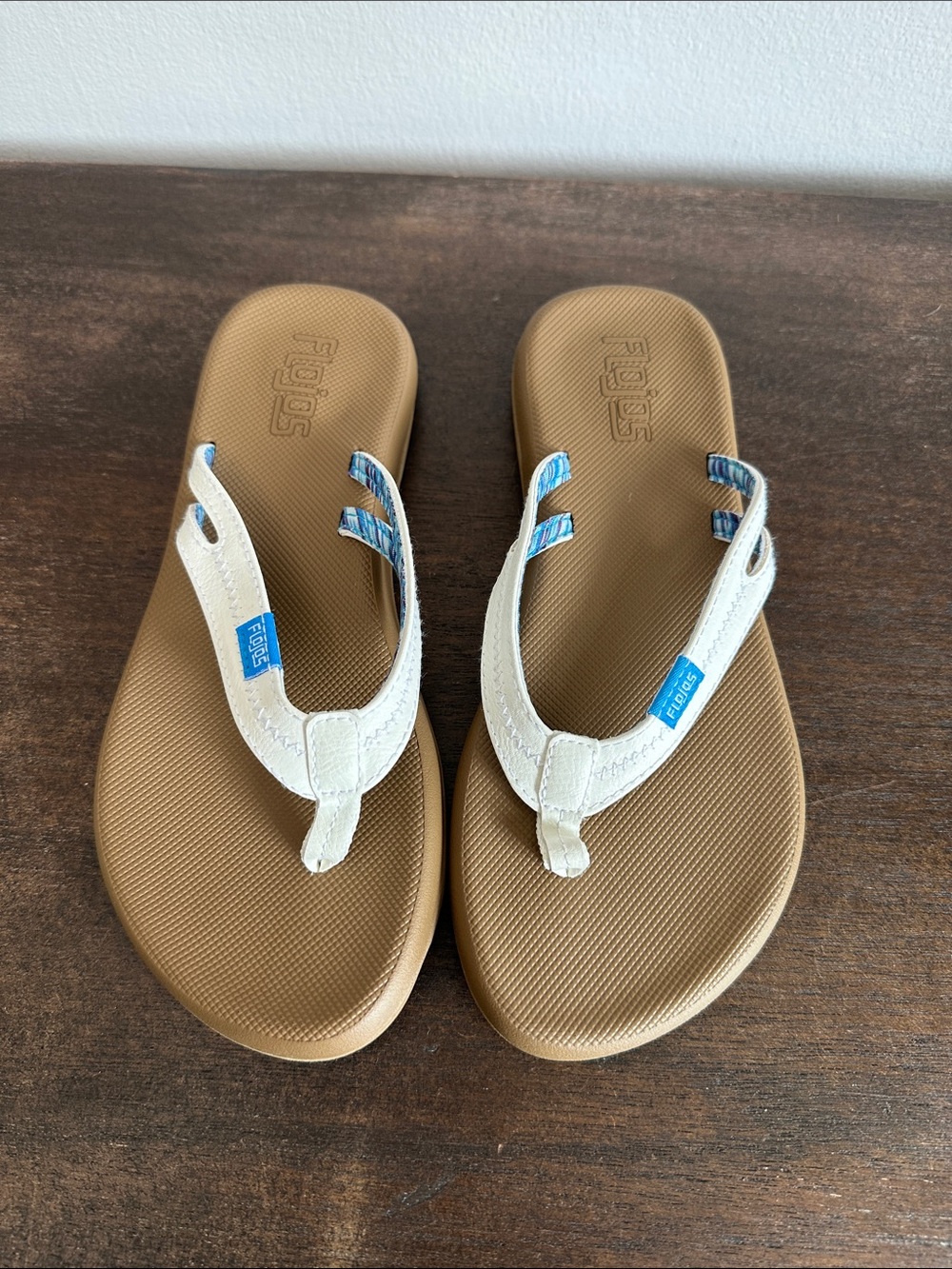Flojos flip flops